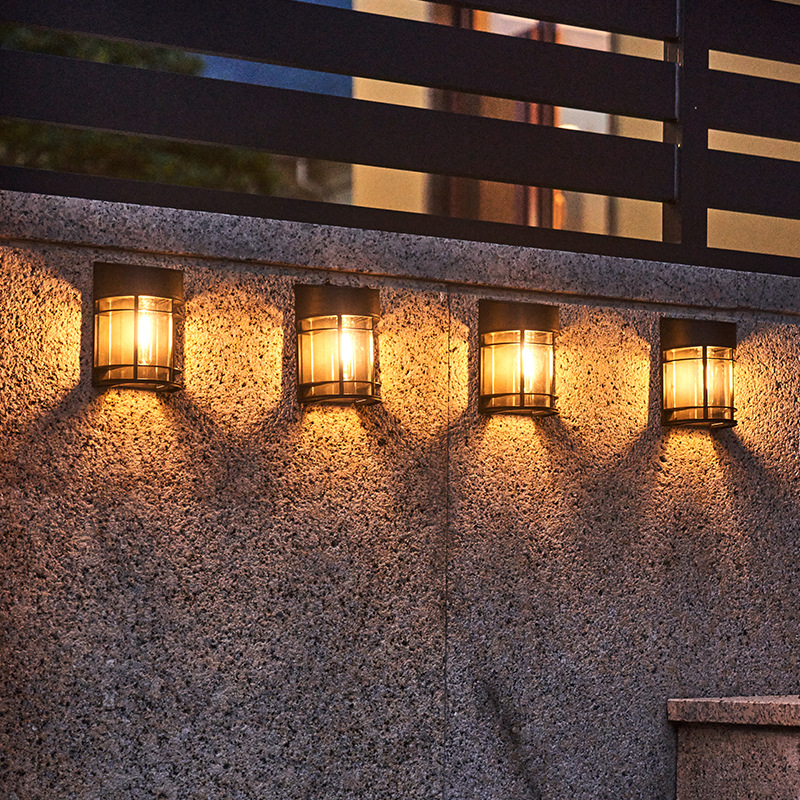 LED Solar Gartenleuchte Außen  – Smart Garden Fence Bewertung und Preis
